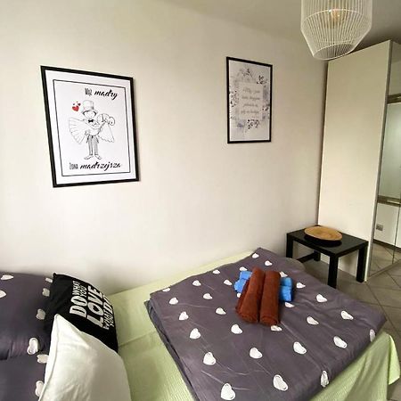 Art Room №3 Grzybowska 39 วอร์ซอ ภายนอก รูปภาพ